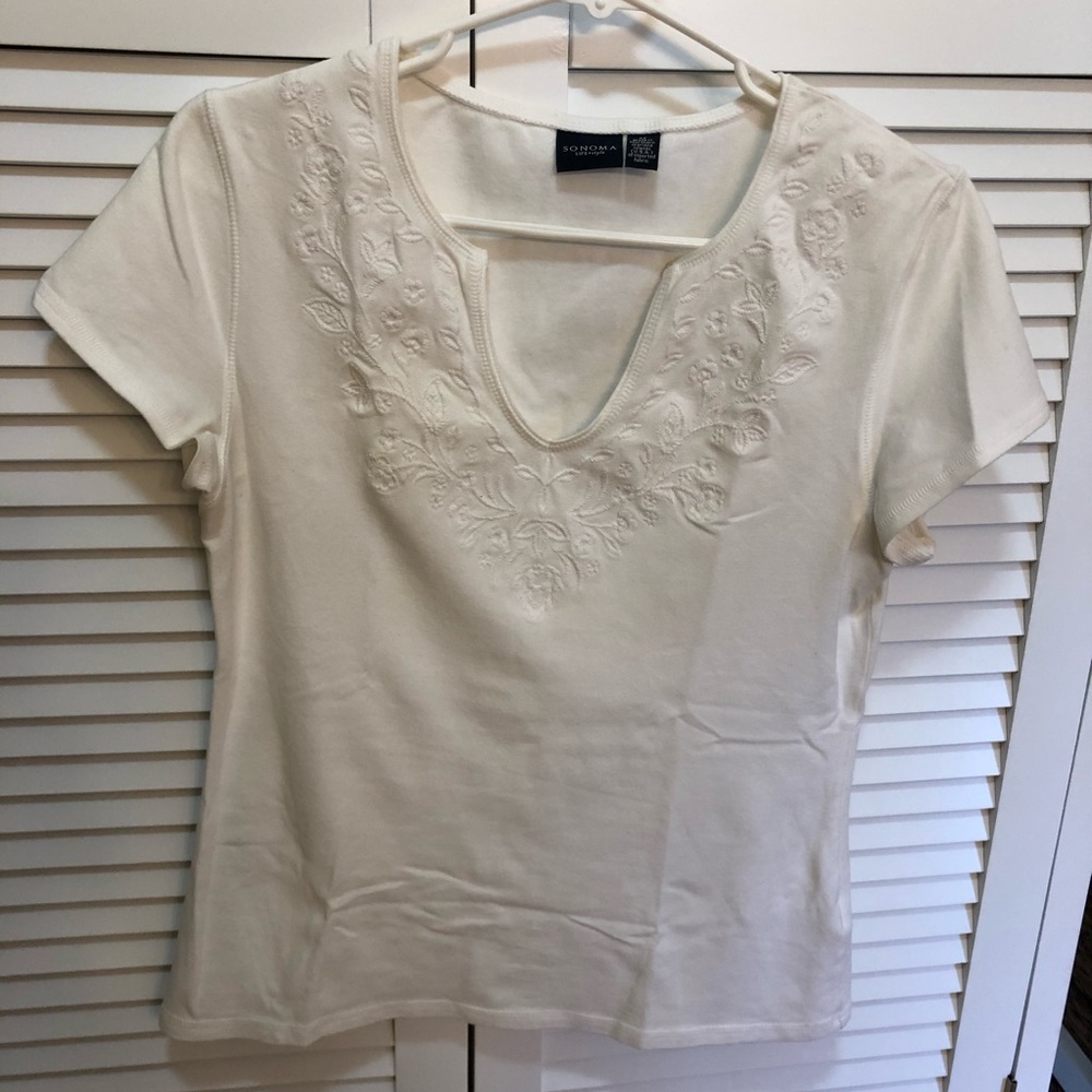 Ladies white Sonoma  t shirt